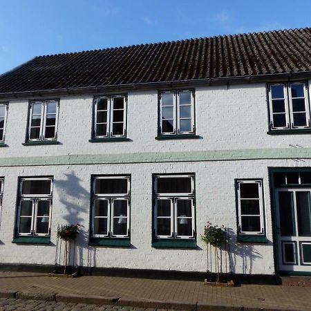 Alter Krämerladen von 1732 Friedrichstadt Exterior foto